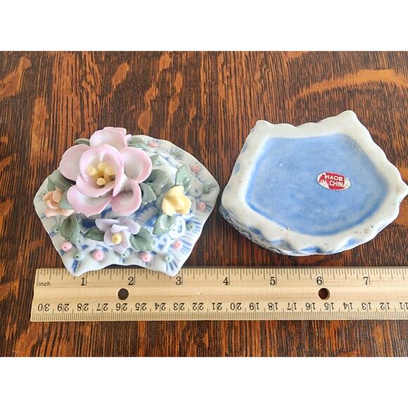 Lot of 3 Vintage Porcelain Trinket Boxes with Floral Rose Designs - Hand Painted - Picture 12 of 12